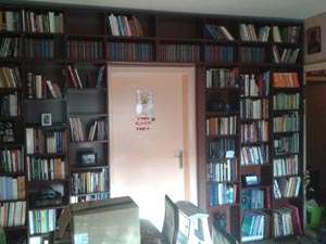 police za knjige